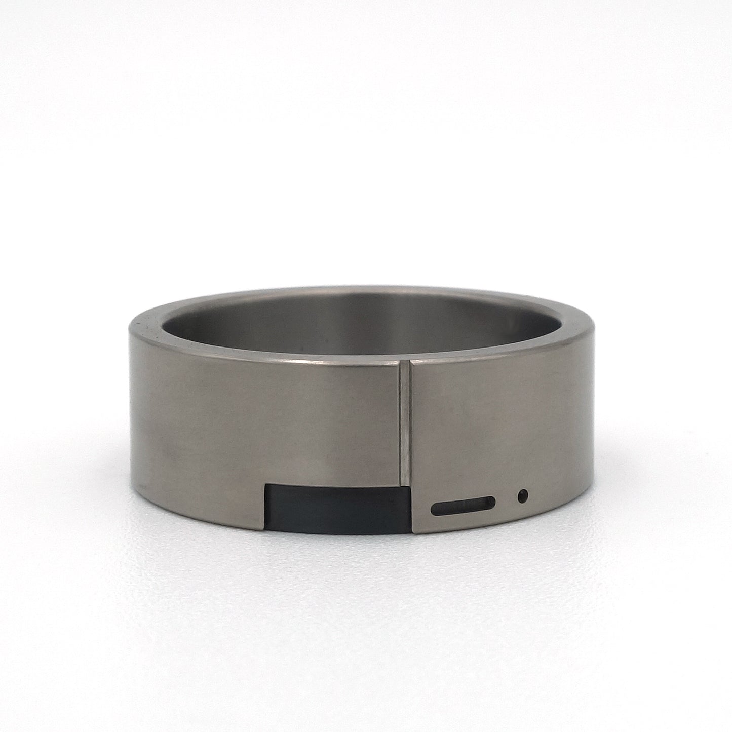 Leona & Leon Morse | Titanium & Zirkonium