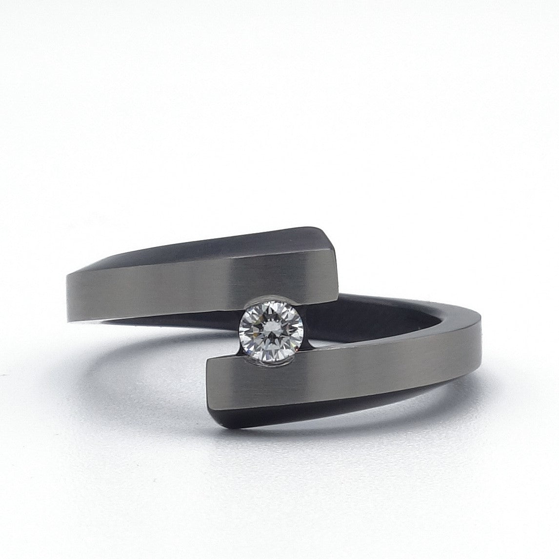 Bibine Helix | Zirkonium & 0,10ct Diamant