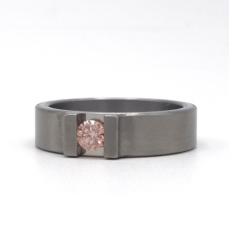 Solitaire Modern | Titanium & Edelstaal met Roze Diamant 0,25 ct