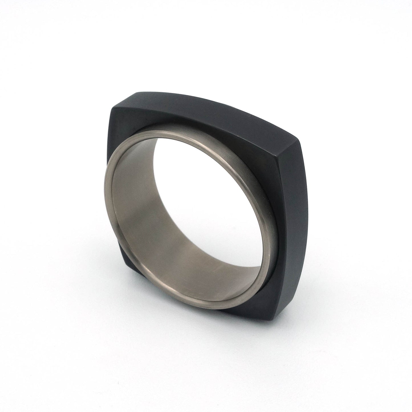 Dualis | Zirkonium & Titanium