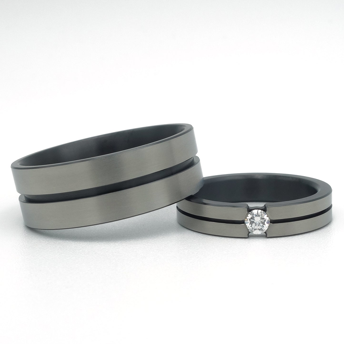 blackstripe 4 set trouwringen zirkonium met diamant 0.10ct