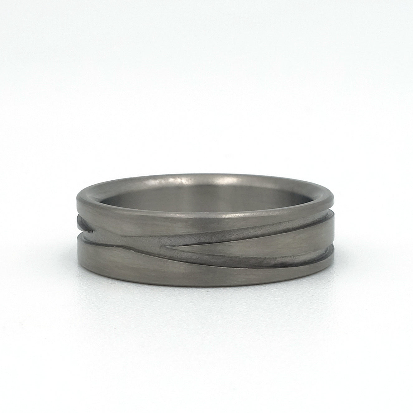 Diago 2-gekruist| Titanium met twee grijze lijnen 5 mm