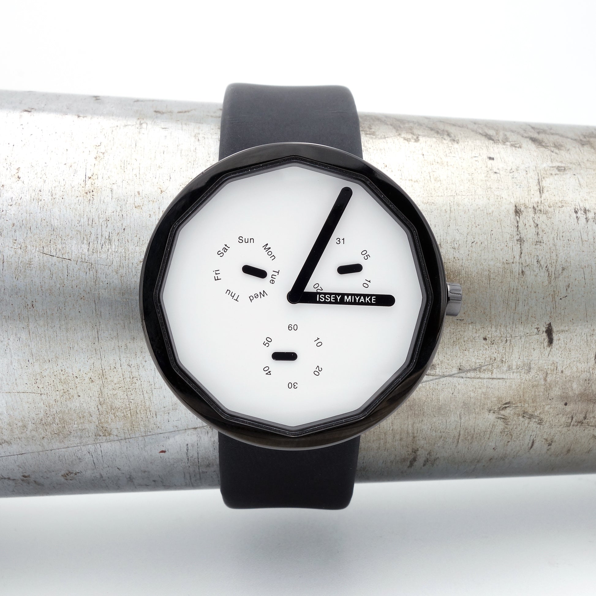 Issey Miyake SILAP horloge 38 mm met leren band