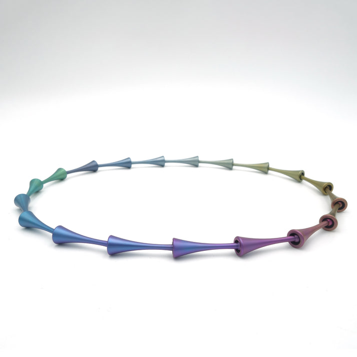 Pion Collier Regenboog Titanium