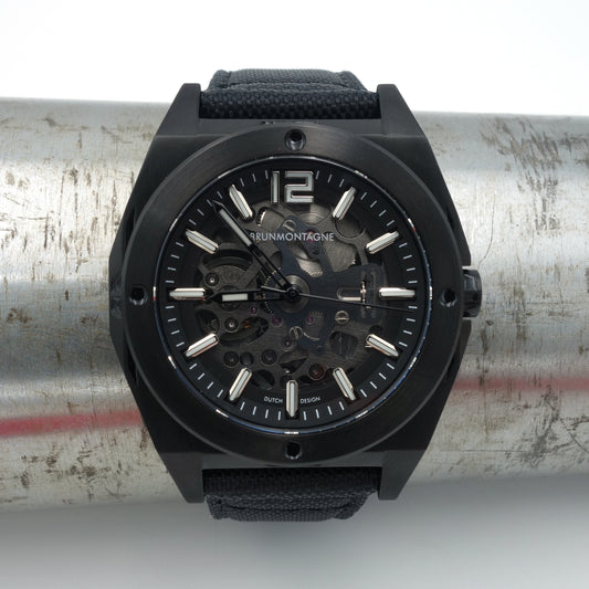 Zwart skeleton horloge Brunmontagne Representor 40mm met canvas band.
