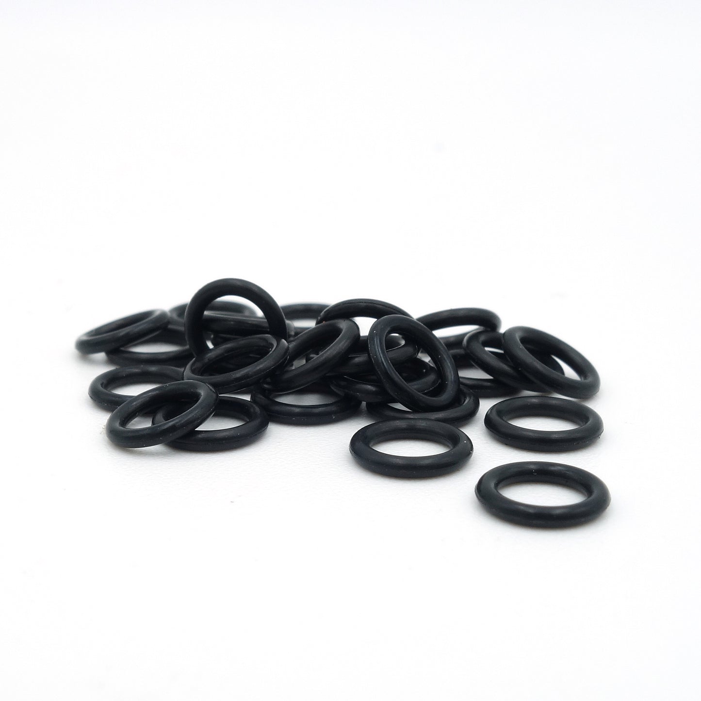 Rubbertjes, kleine o-ringen service product bij Pion-collier of Pion-armband.