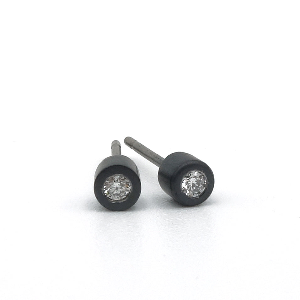 Spot oorbellen van zirkonium met witte diamant, kleine zwarte oorbel