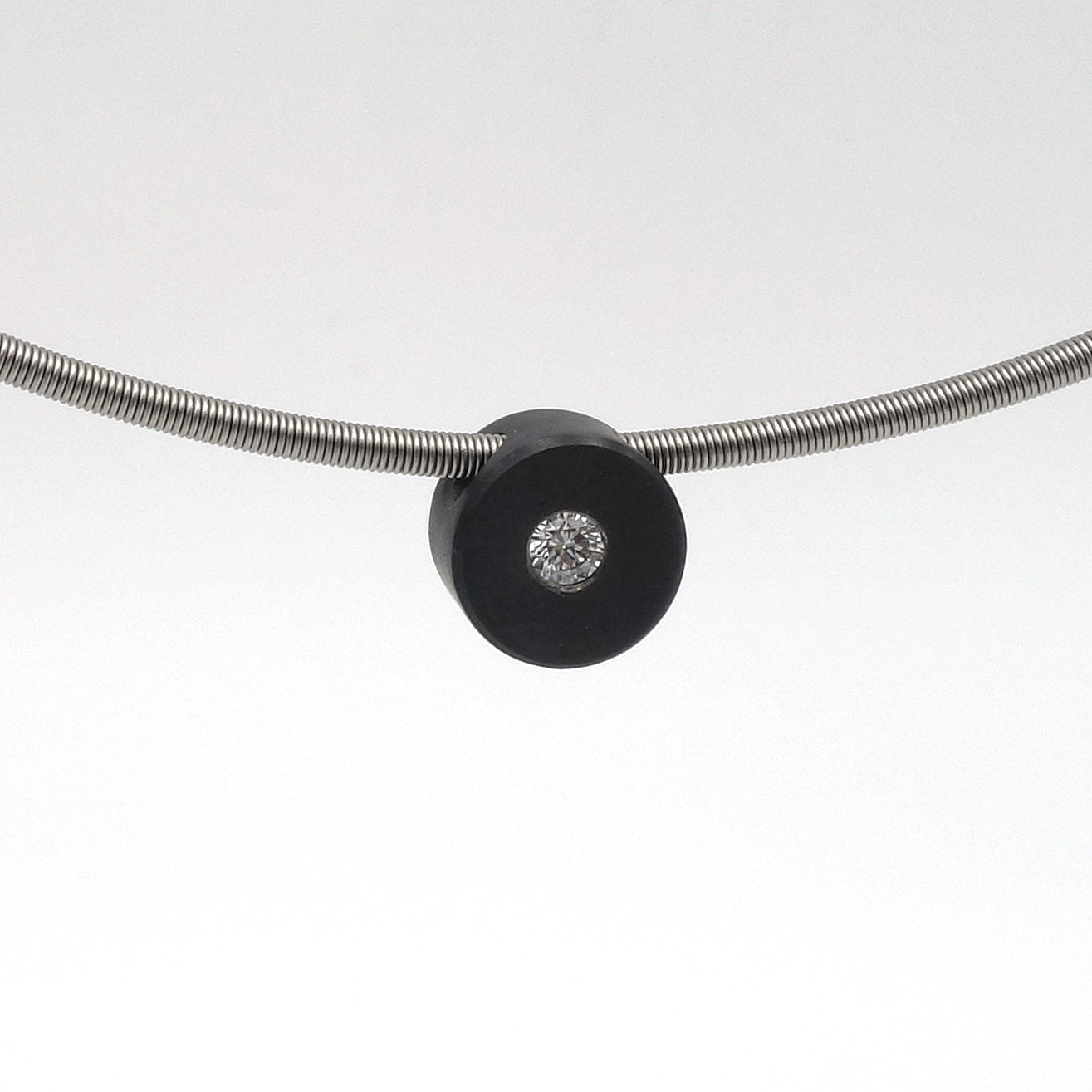 Zora Hanger | Zwart Zirkonium 7.5 mm