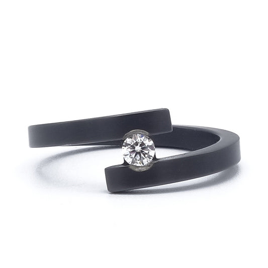 Zwarte zirkonium ring met open vorm en zwevende diamant van 0,10 ct – strak, modern en elegant.