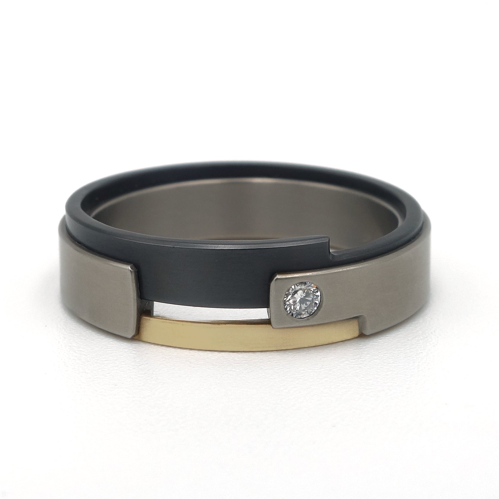 aquila ring smal met diamant