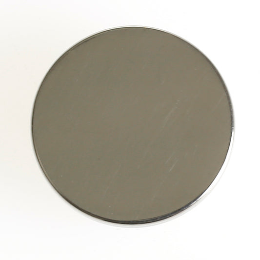 Mat titanium wisselhartje met strakke en ingetogen afwerking.